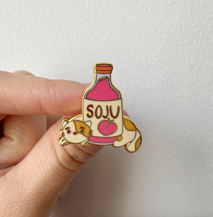 Soju Cat Pin